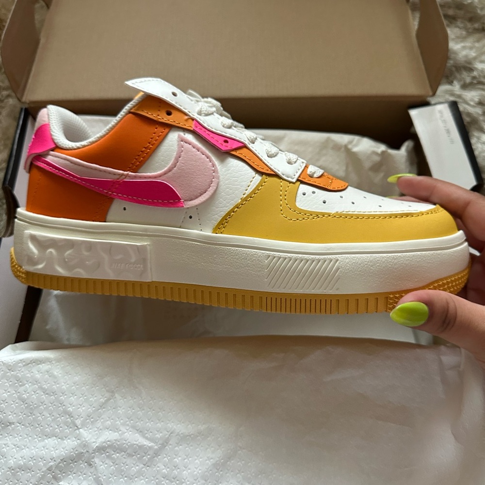 BRAND new Women’s Nike Air Force 1’s